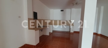 Casa residencial en Orquídeas - 3 pisos - $85,000