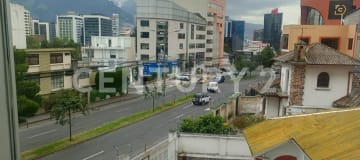 Departamento de lujo 3 hab. con vista y 2 parqueaderos