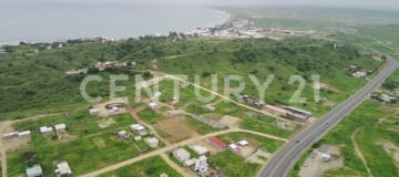Terreno urbano de 673m² en Ballenita para proyectos vacacionales