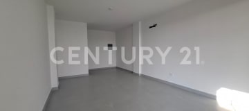 Local comercial en Samborondón: 30m² con alta visibilidad