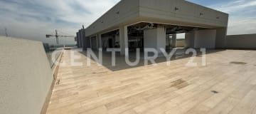Local con rooftop privado en Ágora - Guayaquil. 570m2 + 5 parqueos