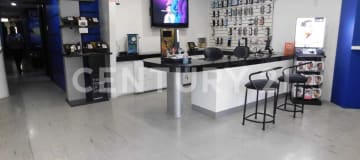 Locales comerciales en Urdesa Central, 800 m² terreno