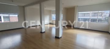 Oficina en renta - 80 m² ideal para consultorios o oficinas