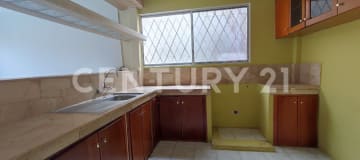 Casa acogedora en Ciudela Italiana - 135 m2 con garaje para 3 autos