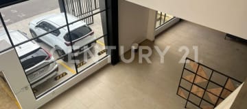 Edificio 3 pisos ideal para academias, oficinas o escuelas
