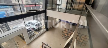 Edificio 3 pisos ideal para academias, oficinas o escuelas