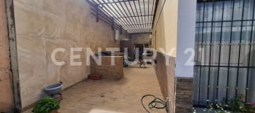 Casa en Conocoto con terraza, BBQ y seguridad 24/7