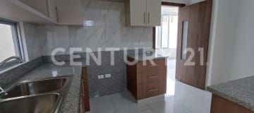 Casa moderna en venta en Norte de Guayaquil