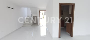 Casa moderna en venta en Norte de Guayaquil