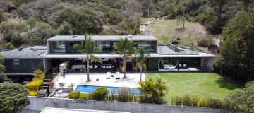 VENTA Casa de Lujo de 5 dormitorios en Cumbayá - Santa Inés EP