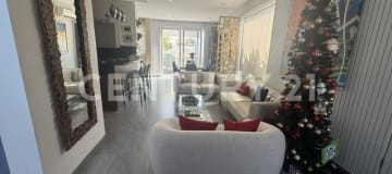 Casa 177m² en Ciudad Celeste con jacuzzi y 3 dormitorios