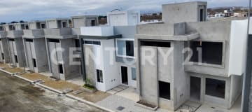 Casa moderna en Monteazul: 3 dormitorios y 146 m² de confort