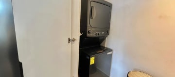 RENTO SUITE AMPLIA CON BALCON EN AQUARELA