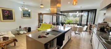 RENTO SUITE AMPLIA CON BALCON EN AQUARELA