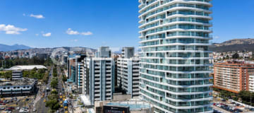 Depto estreno en piso alto con vista al Pichincha - La Carolina