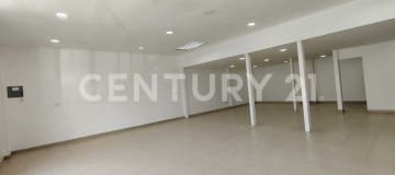 Local comercial 107m² + mezzanine en CC Shopping San Eduardo