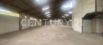 Edificio comercial en alquiler en Vía a Daule - 1200m²
