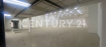 Edificio comercial en alquiler en Vía a Daule - 1200m²