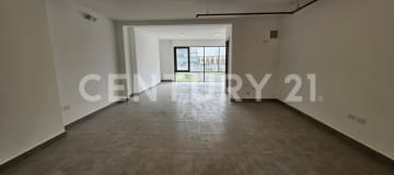 Local comercial/oficina en Almax Center - $800 + IVA