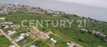 Lote urbano de 1,634m² en Ballenita para proyectos residenciales