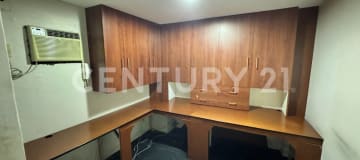 Local/oficina 314m² con showroom y bodega en alquiler