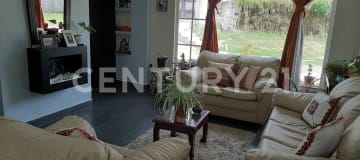 Casa en Eucaliptos Valle: amplitud y conectividad cerca de Quito