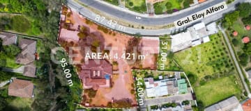 Terreno 4421m² en Cumbayá - Ideal para desarrollo inmobiliario