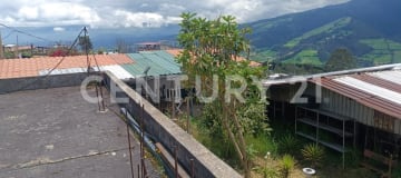 Propiedad comercial en Cutuglagua, ideal para bodegas y oficinas