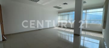 Oficina en Ceibos Center II - 42m², alquiler desde $656