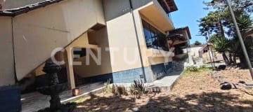 Casa de lujo en Altos La Colina con piscina y sauna