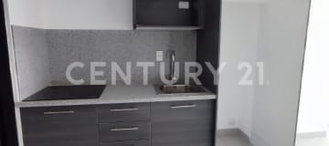 Suite en Edificio Quo frente a Mall del Sol - Venta