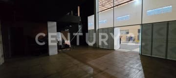 Alquiler Local 240m² Av. Bombero frente Riocentro Los Ceibos