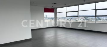 Oficina 75m² en Olivos Tower - Alquiler $900 + IVA