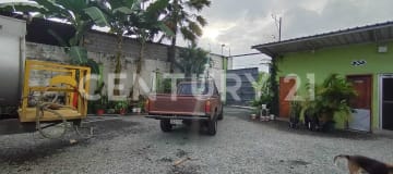 Terreno 900m² con oficina en Vergeles, alta plusvalía