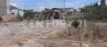 Terreno 2,790 m² con planos aprobados en Mitad del Mundo
