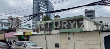 Terreno con edificabilidad de 8 pisos en sector Mall El Jardín
