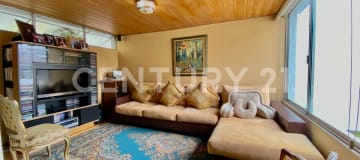 Casa a desnivel en El Batán con 4 dormitorios y 356m² terreno
