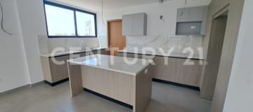 Depto. 175m² en Icon Bay. 3 dormitorios, 2 parqueos. $340K