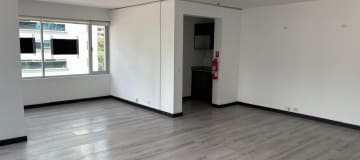 VENTA OFICINA, PISO 5, LA CAROLINA, EDIFICIO CORPORATIVO