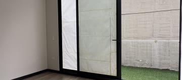 VENTA departamento 2 dormitorios con patio POR ESTRENAR -González Suárez. CW.