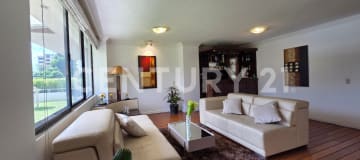 Depto. 177 m² en Batan Alto con jardín y vista - Av. Eloy Alfaro