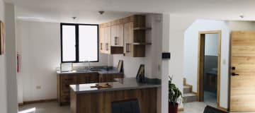 Venta casa en Puembo, no adosada, en Conjunto privado. SC