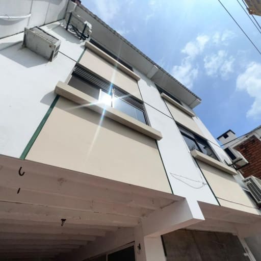 Alquiler Casa Av. Olmos Lomas de Urdesa