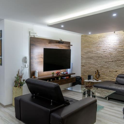 Venta departamento 2 dormitorios. Av. De La República y Teresa Cepeda. 5min de la Carolin