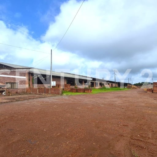 Complejo industrial en venta en Petrillo, 83.502m² con galpones y oficinas