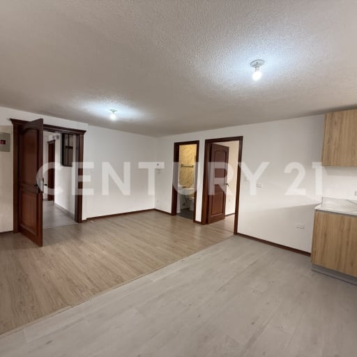 Depto. planta baja ideal para familias o inversión en edificio seguro