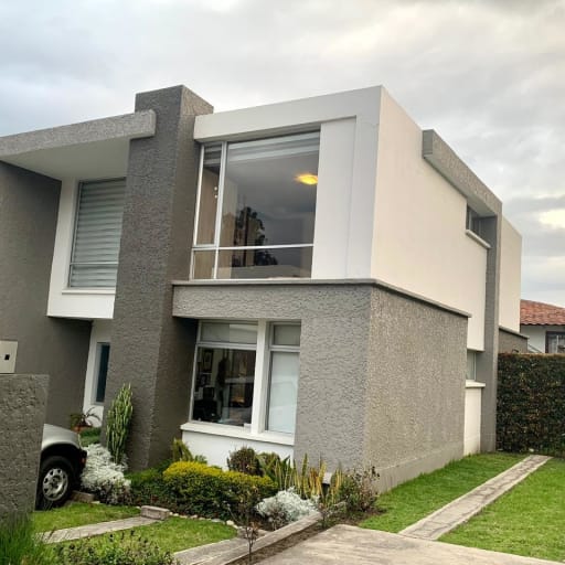 VENDO CASA TUMBACO, LA MORITA
