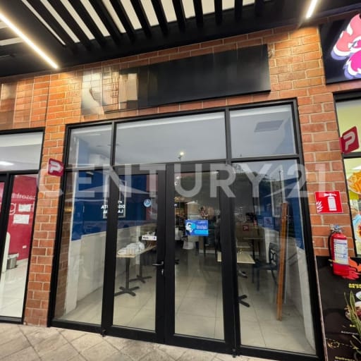 Local comercial en La Joya, 40m² con seguridad 24/7