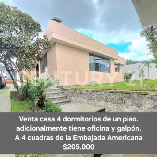 Casa independiente de 4 dormitorios + oficina en sector Embajada