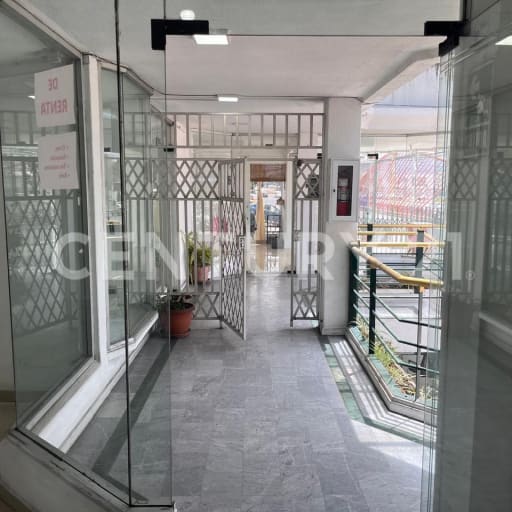 Local comercial en La Concepción, alto flujo peatonal